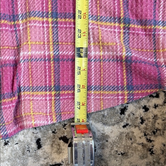 Cato Plaid V-Neck Long Sleeve Top - Picture 7 of 7